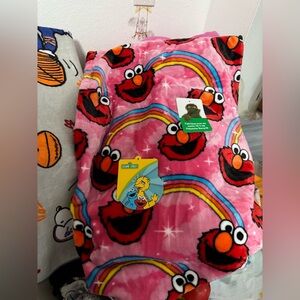 Sesame Street Elmo Pink Blanket